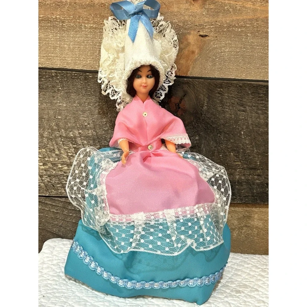 Vintage Italian‎ Girl Doll Traditional Dress Plastic Sleepy Eye Doll